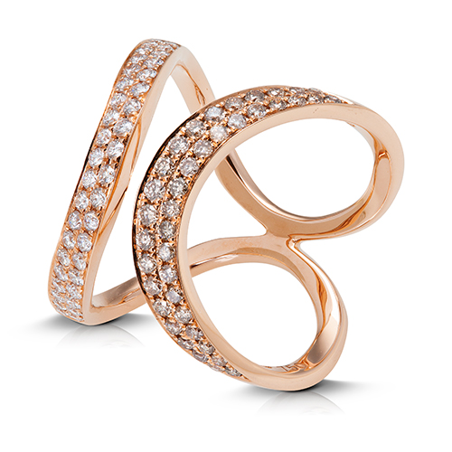 Anillo  diseño de oro rosa 18 Kt con diamantes